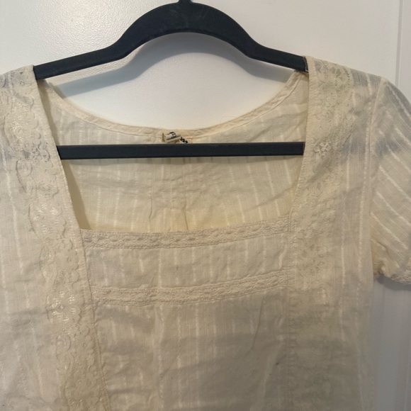 Girl Krazy Cream 100% Cotton Blouse - Picture 3 of 11